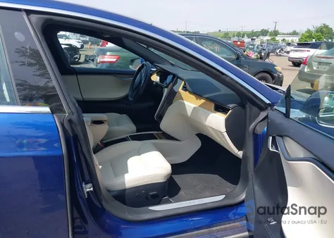 2020 Tesla Model S z USA, uszkodzony, nr VIN 5YJSA1E28LF379857